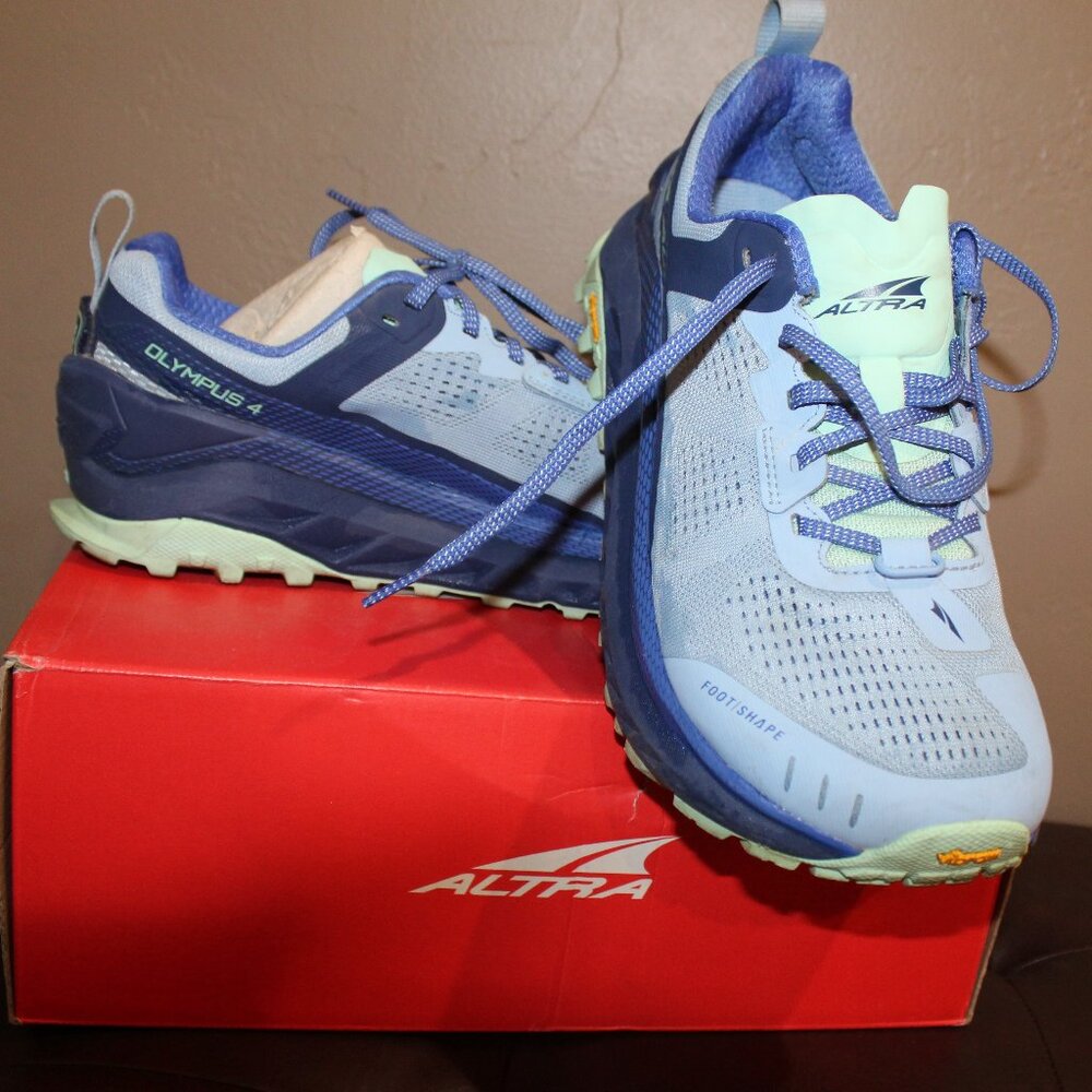 ALTRA OLYMPUS 4, WOMENS SIZE 8.5